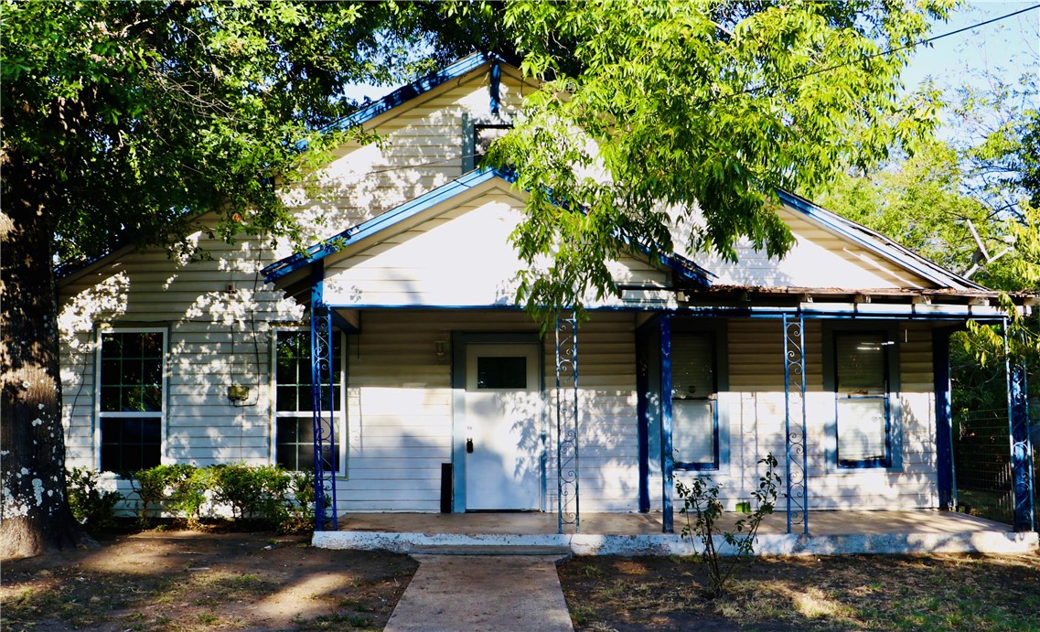 405 S Canton Street Mexia TX 76667