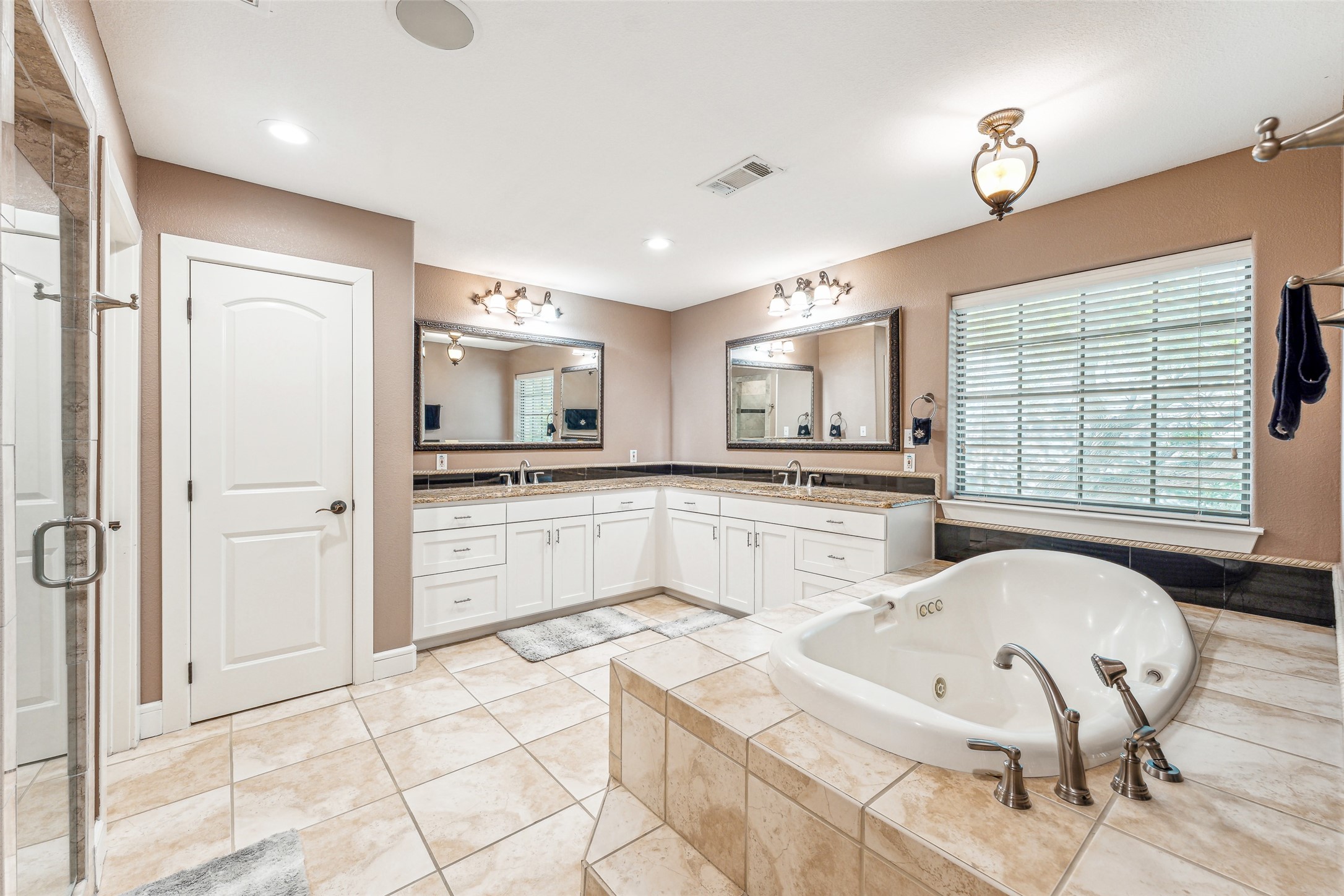 1325 Preston Trail Court Granbury TX 76048