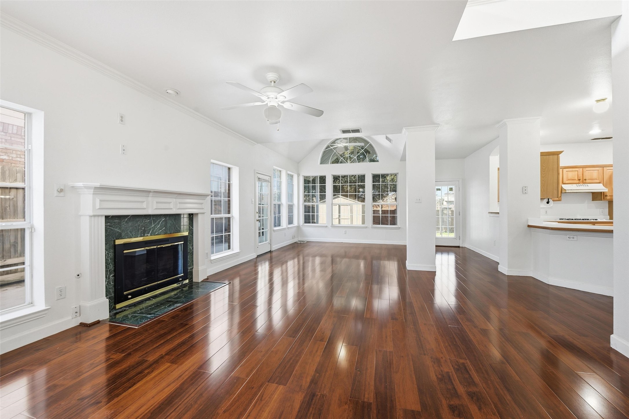 5709 Christy Lane Haltom City TX 76137