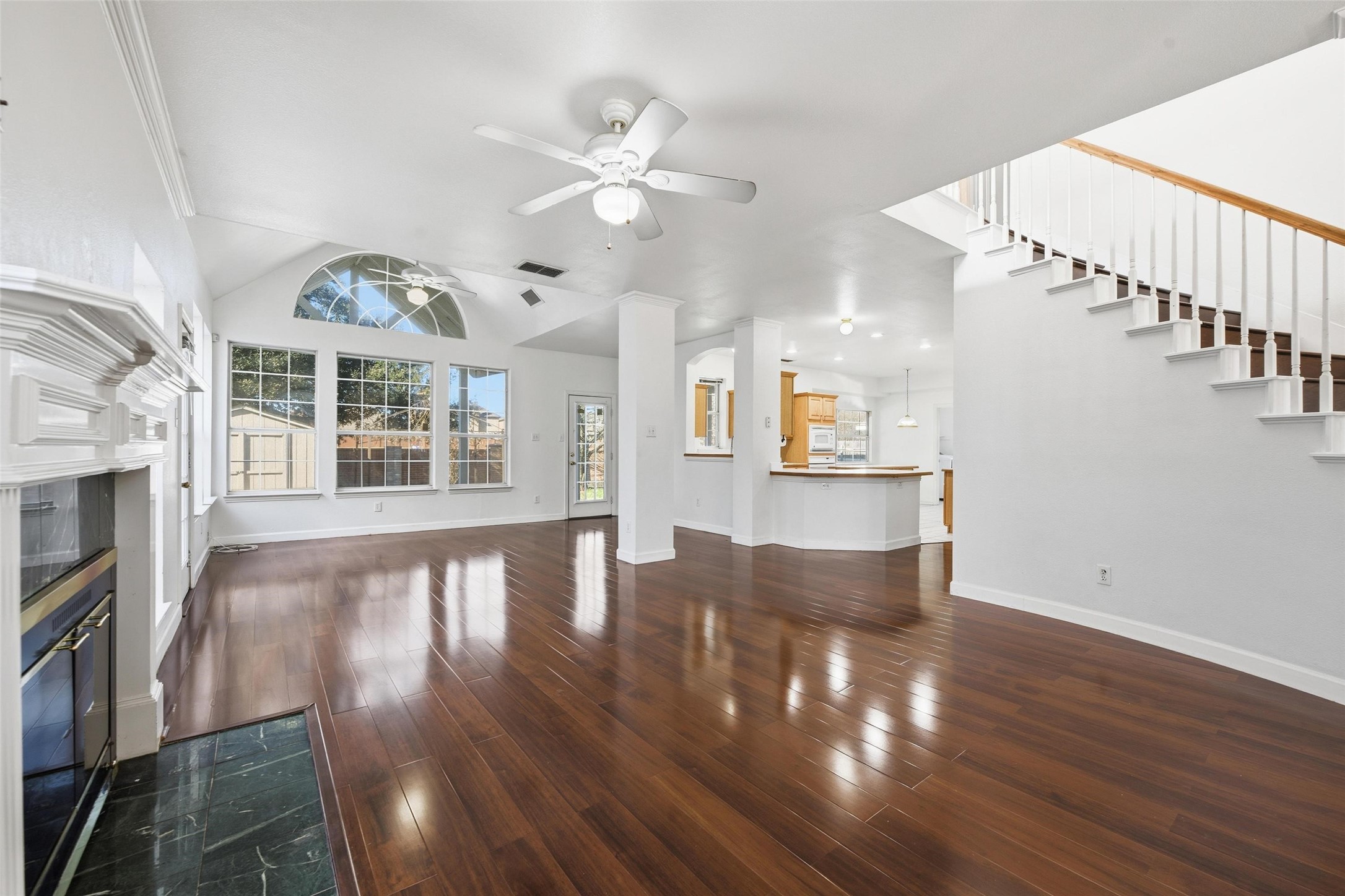 5709 Christy Lane Haltom City TX 76137
