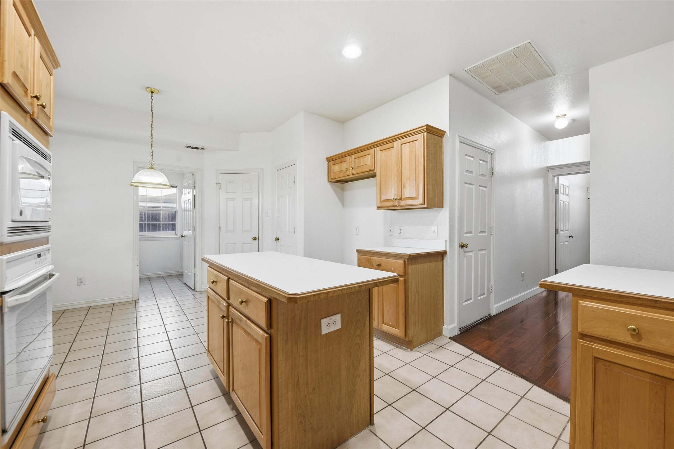 5709 Christy Lane Haltom City TX 76137