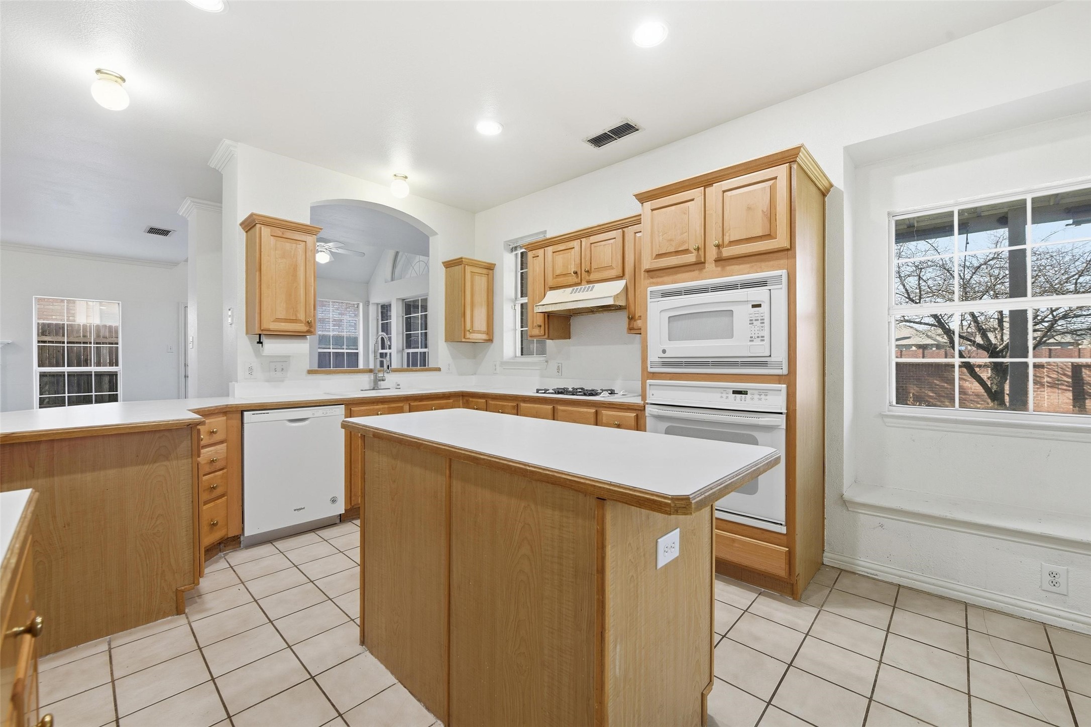 5709 Christy Lane Haltom City TX 76137