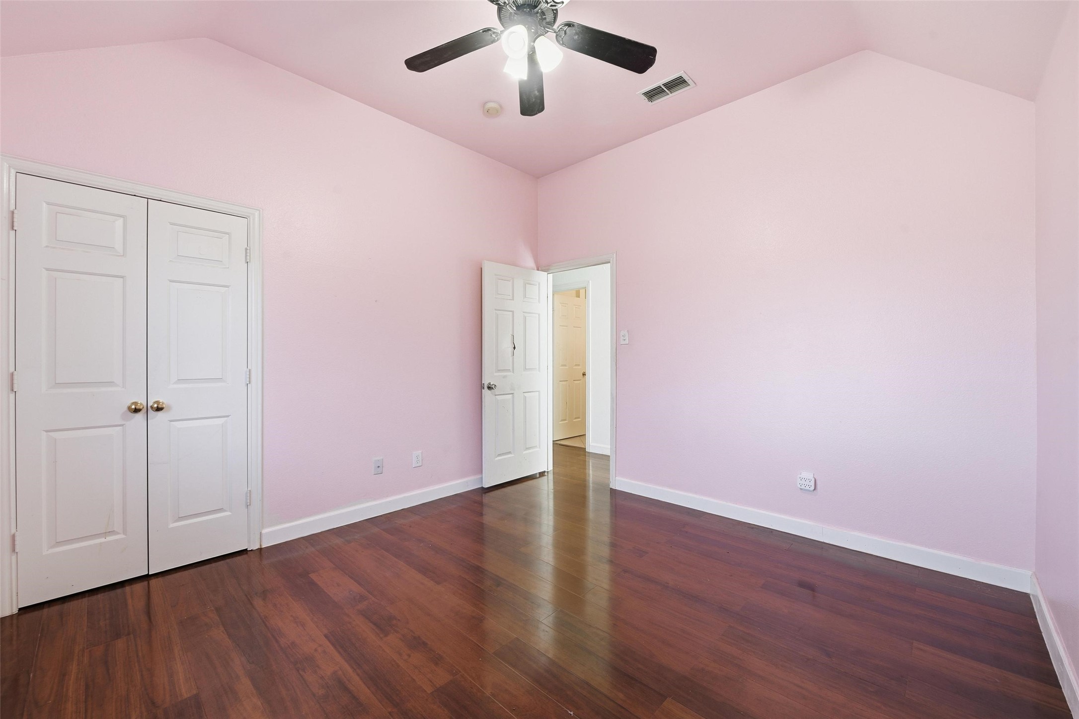 5709 Christy Lane Haltom City TX 76137