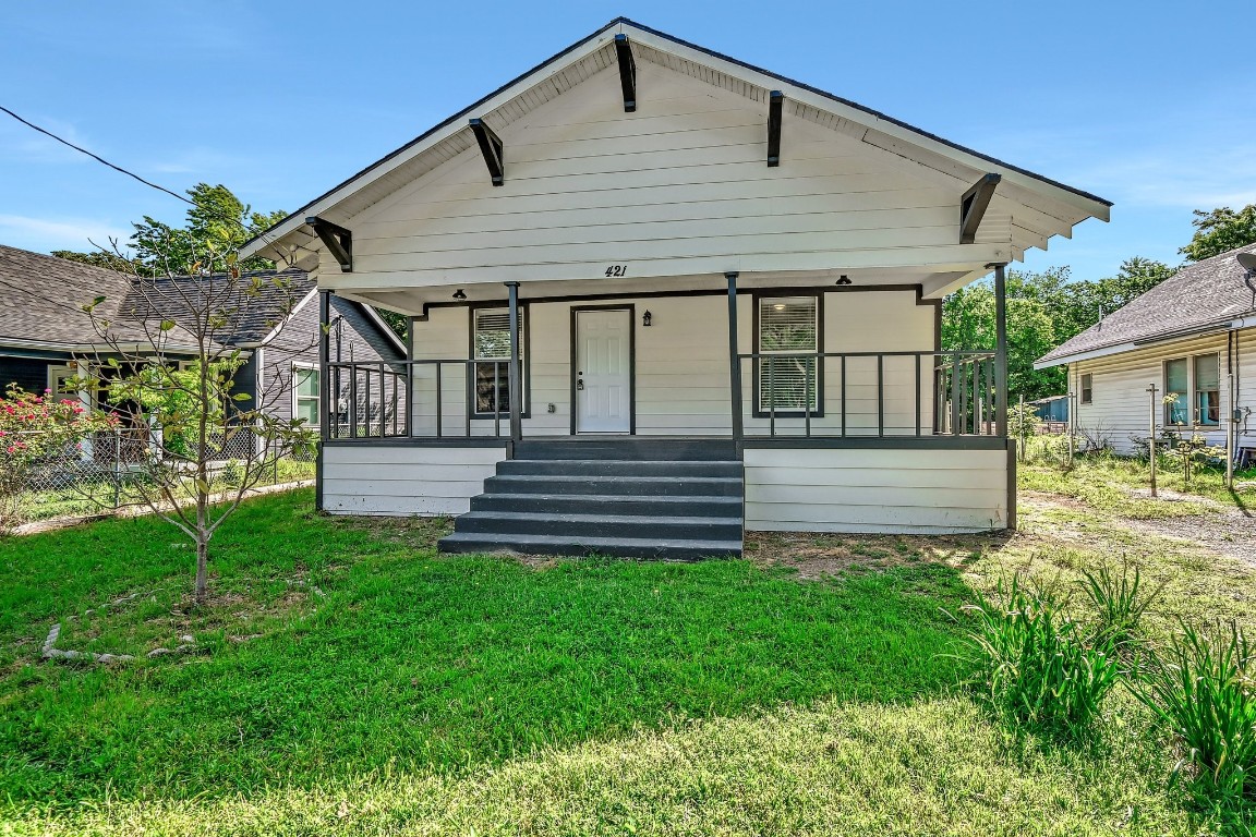 421 S Hazelwood Street Sherman TX 75090
