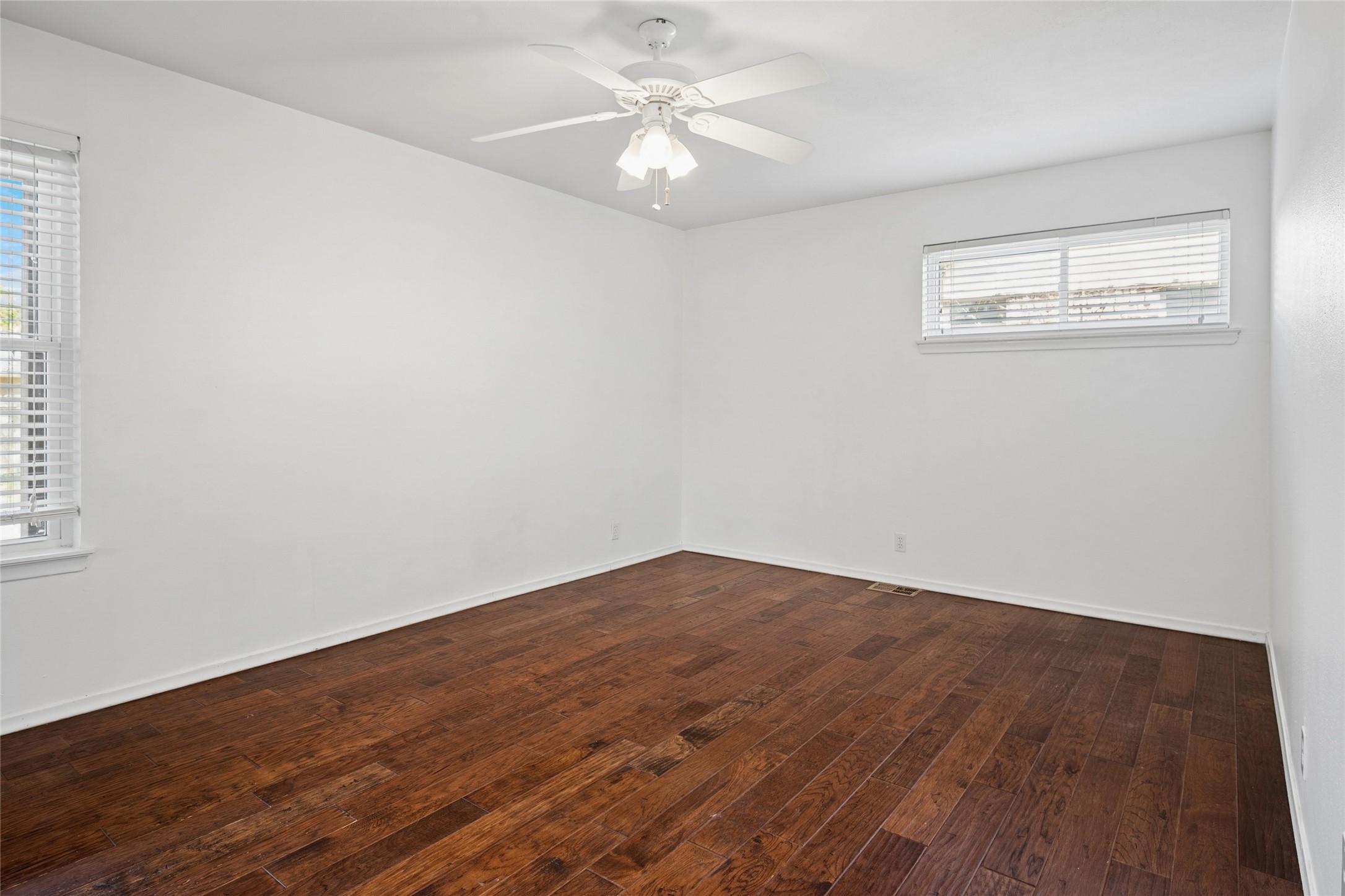 628 Parkview Lane Richardson TX 75080