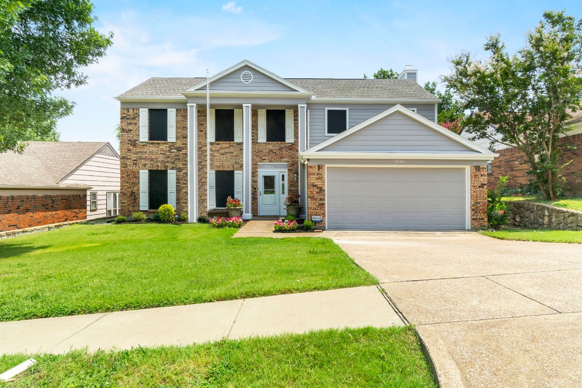 2126 Country Oaks Drive Garland TX 75040