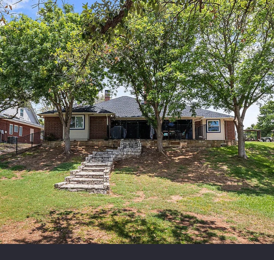 3921 Buena Vista Circle Granbury TX 76049