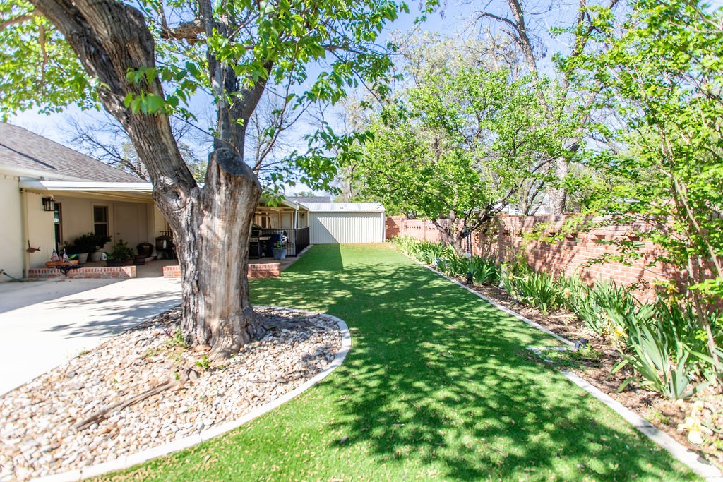 149 Russ Albany TX 76430