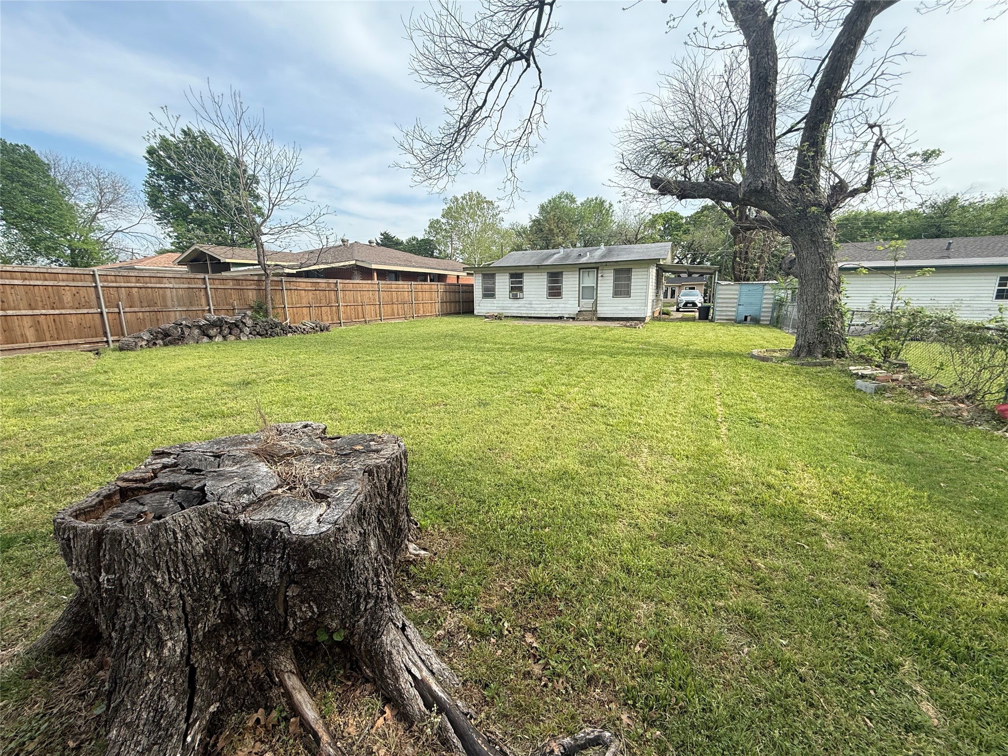 831 Cedar Drive Mesquite TX 75149