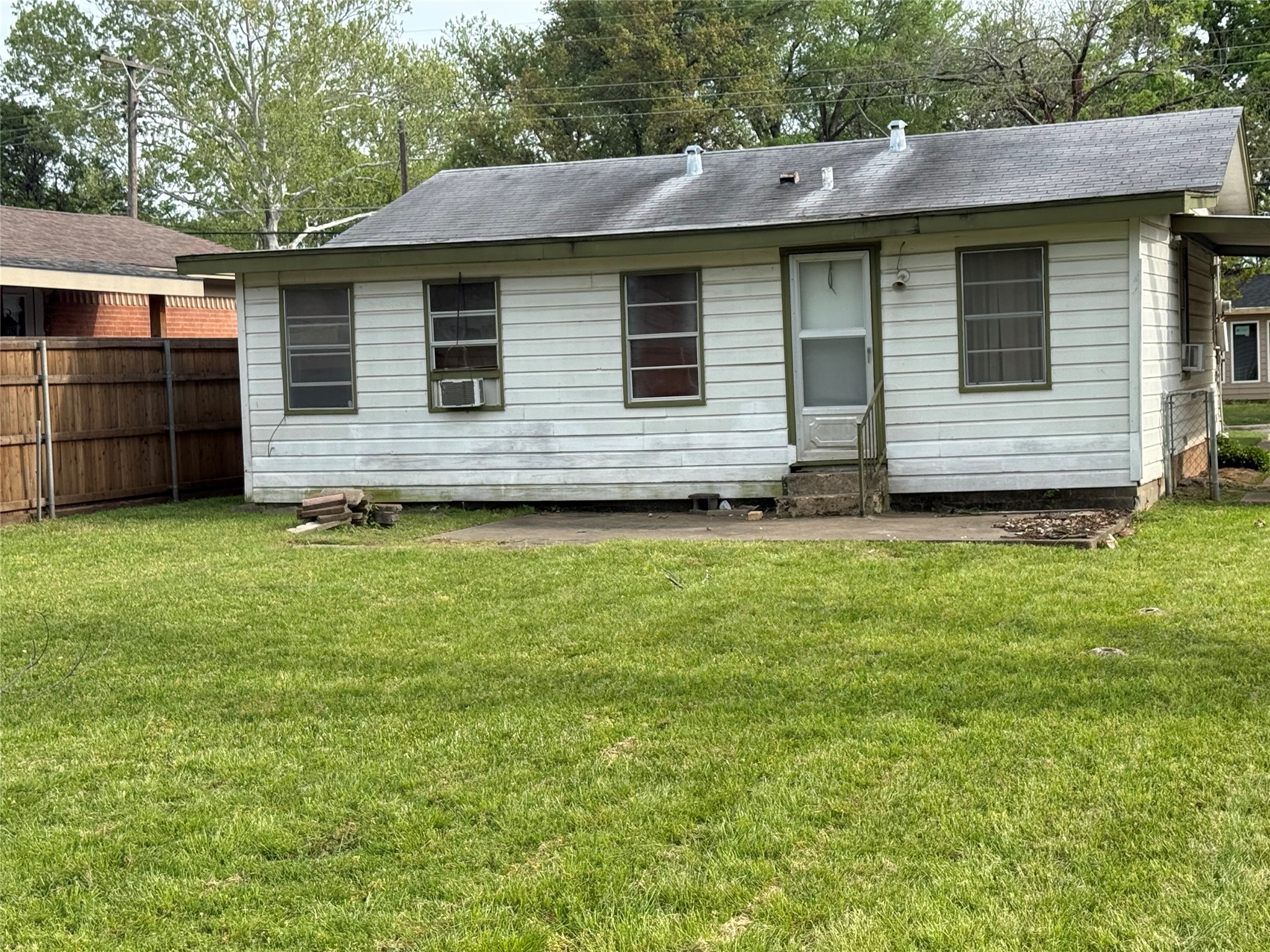 831 Cedar Drive Mesquite TX 75149
