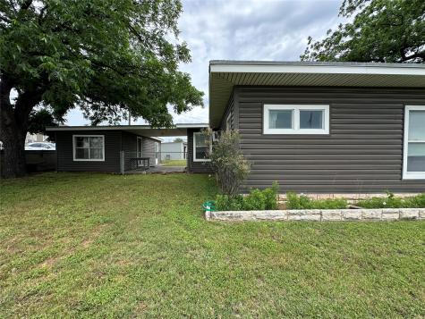 7350 Highway 67 Comanche TX 76442