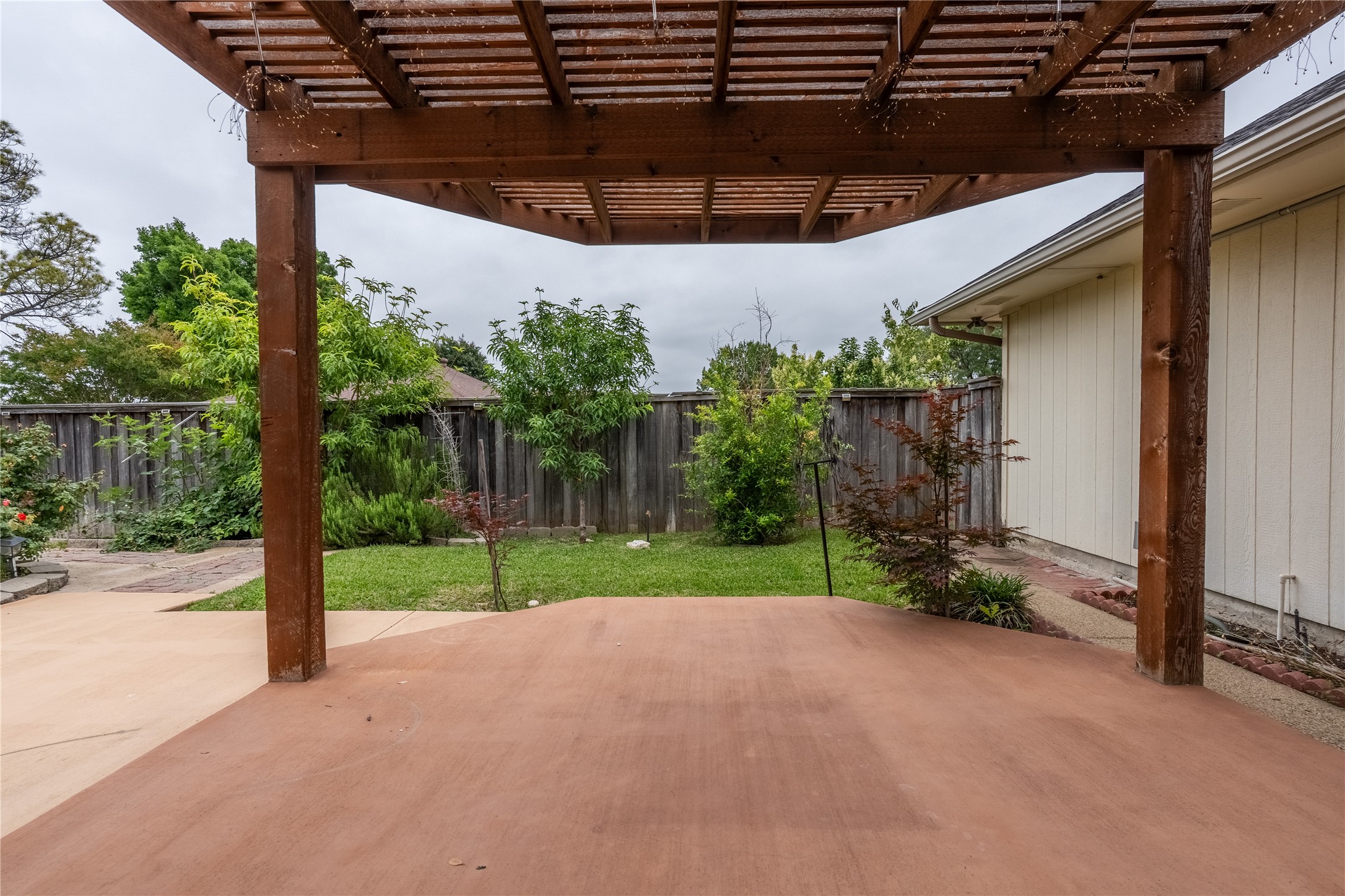 2430 Beaver Run Garland TX 75044