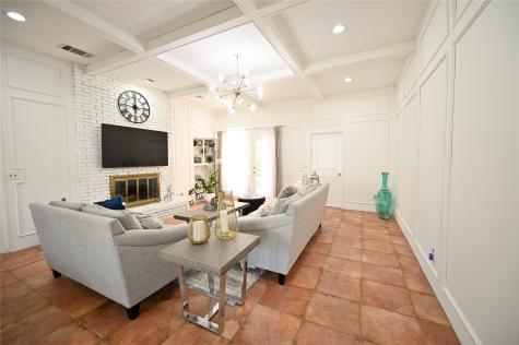 2430 Beaver Run Garland TX 75044
