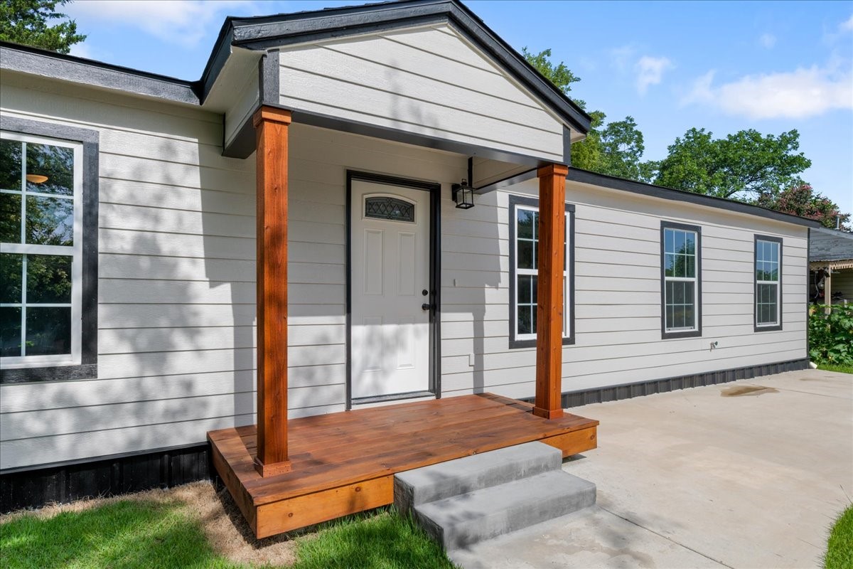1826 Wellington Street Greenville TX 75401