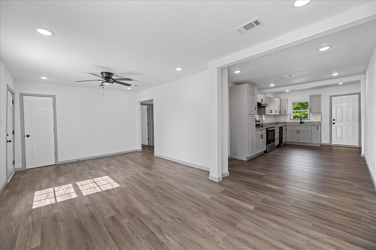 1826 Wellington Street Greenville TX 75401