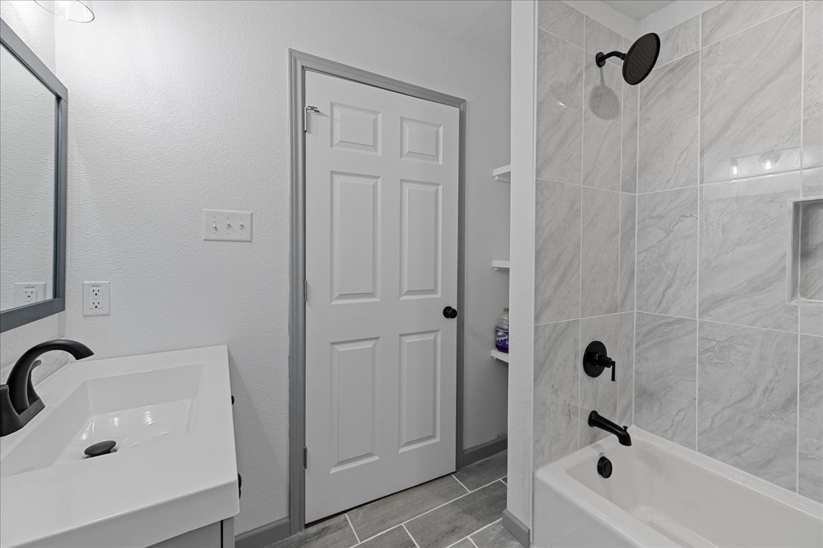 1826 Wellington Street Greenville TX 75401