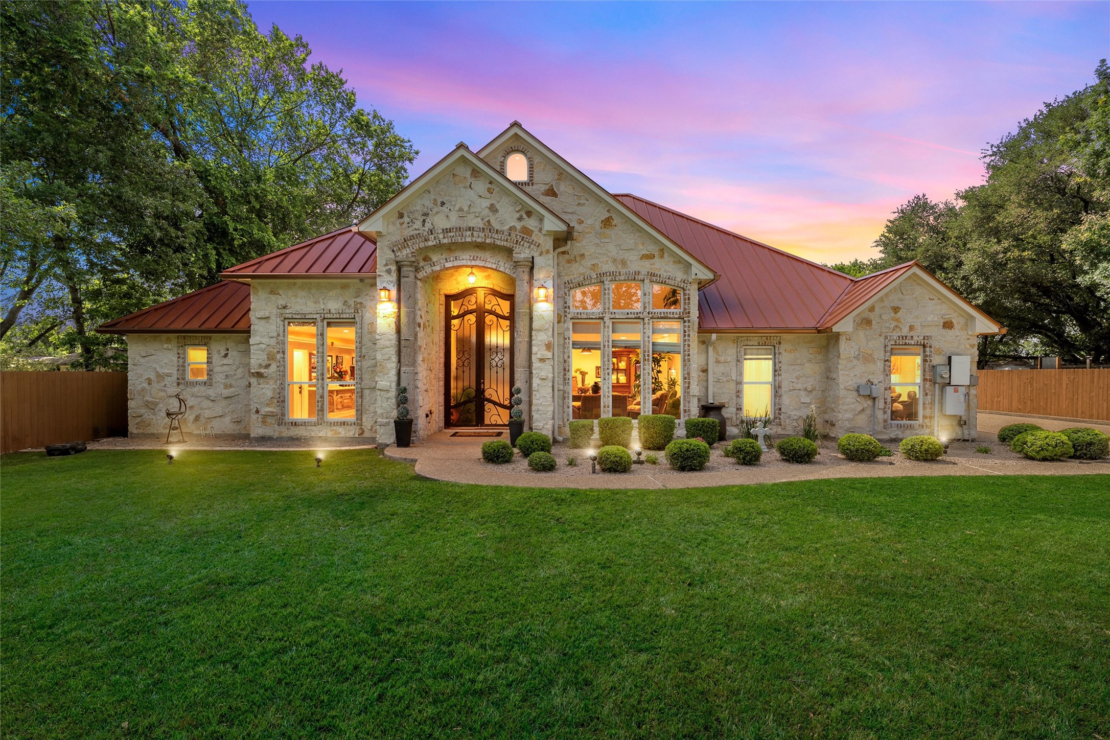 241 W Chapman Road Hewitt TX 76643