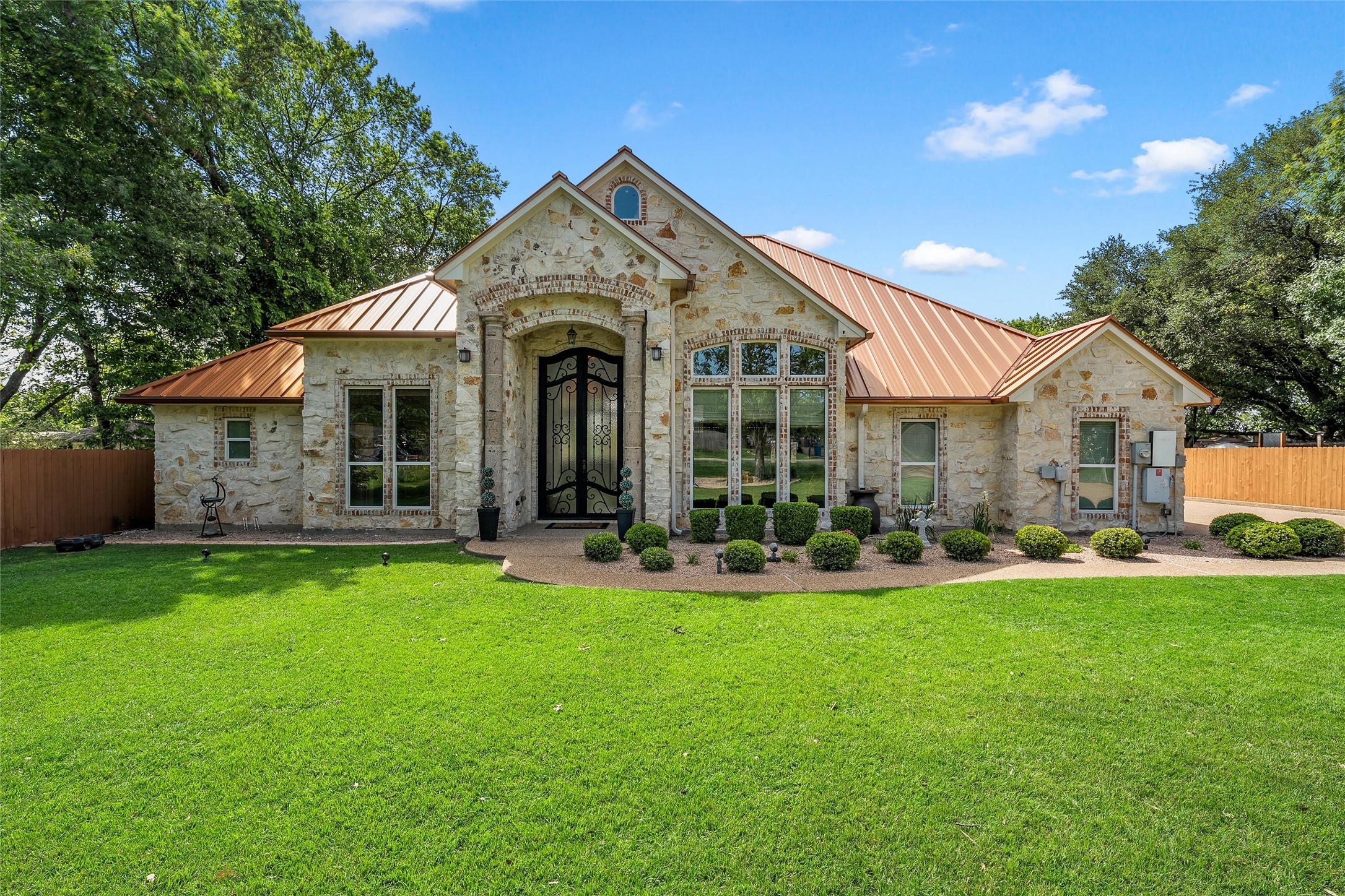 241 W Chapman Road Hewitt TX 76643