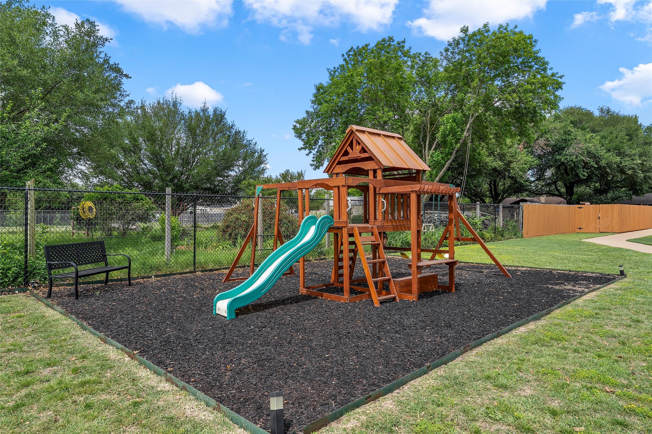 241 W Chapman Road Hewitt TX 76643
