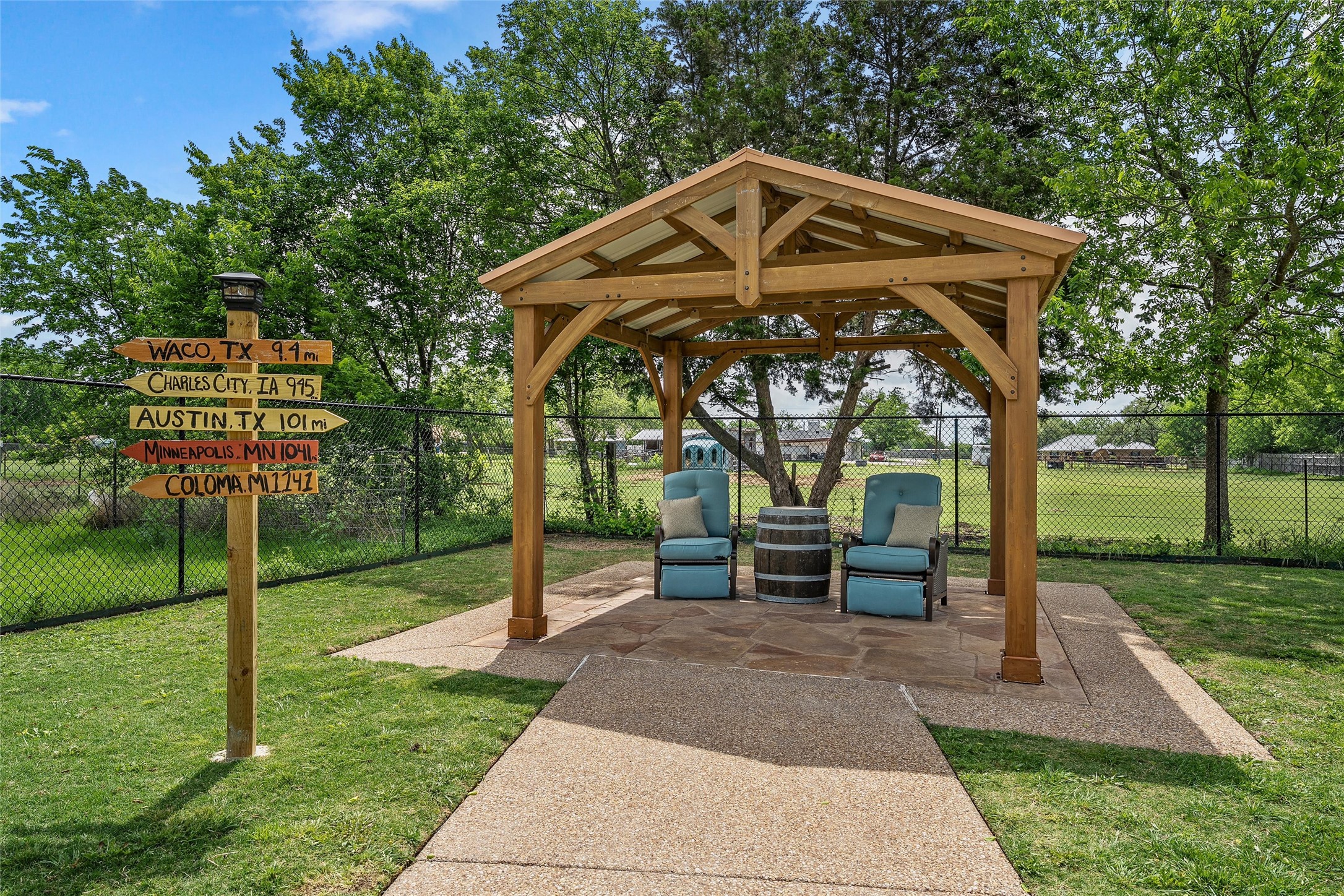 241 W Chapman Road Hewitt TX 76643