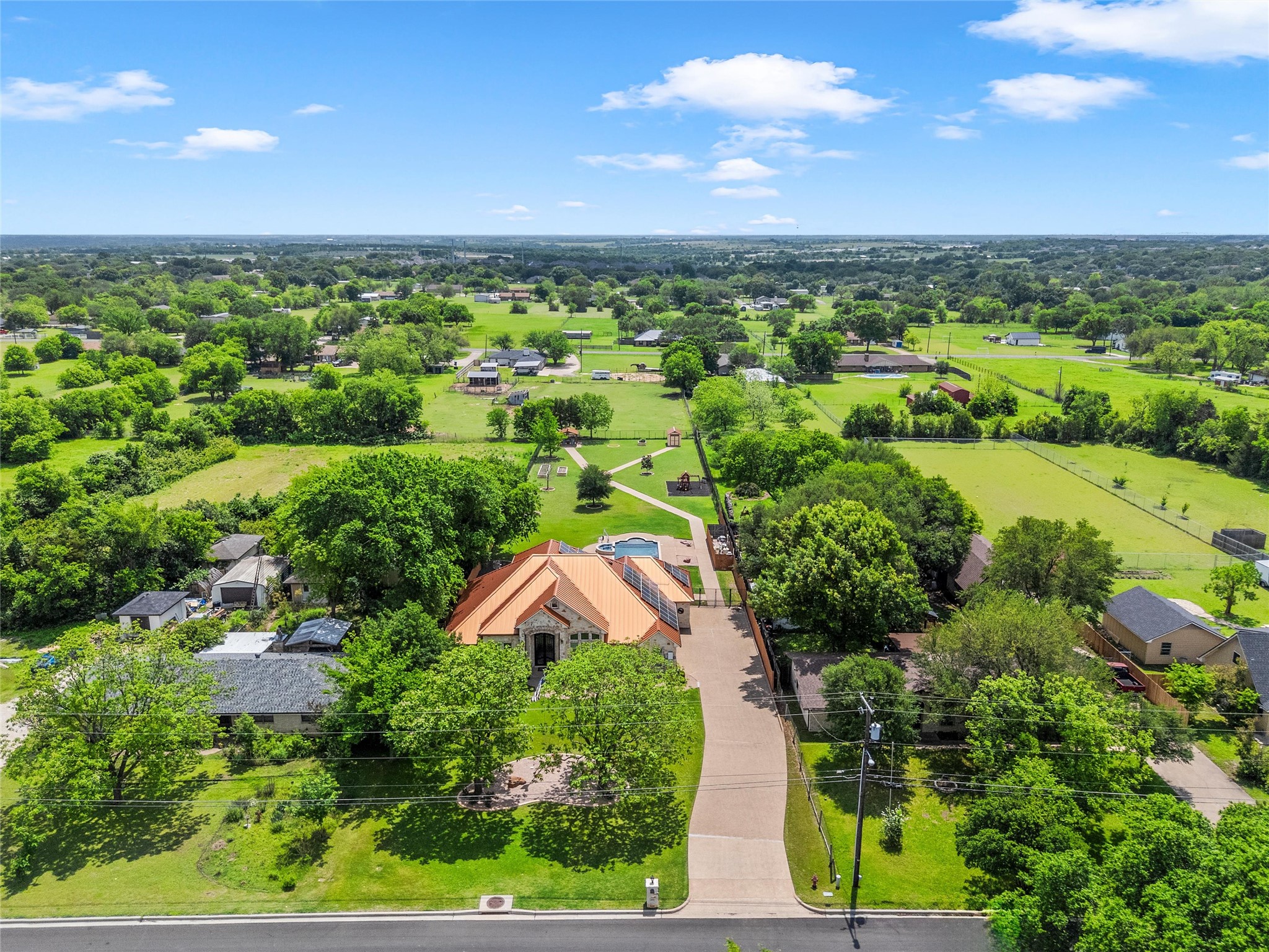 241 W Chapman Road Hewitt TX 76643