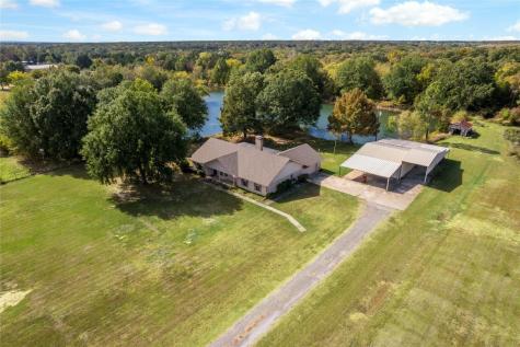 1071 County Road 33970 Powderly TX 75473