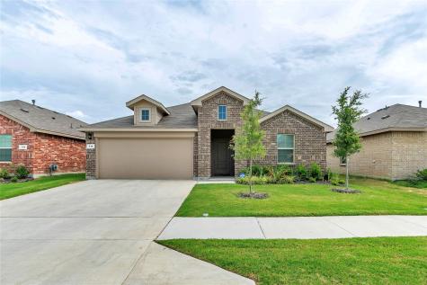 713 Emmons Creek Street Justin TX 76247