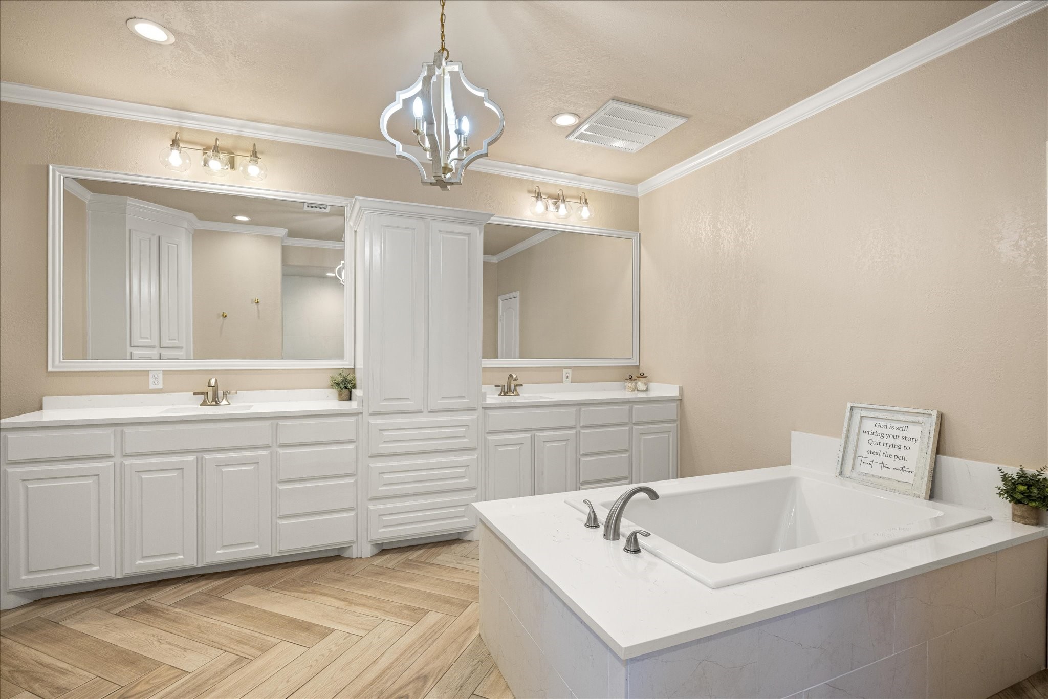 3119 Bob White Drive Granbury TX 76049