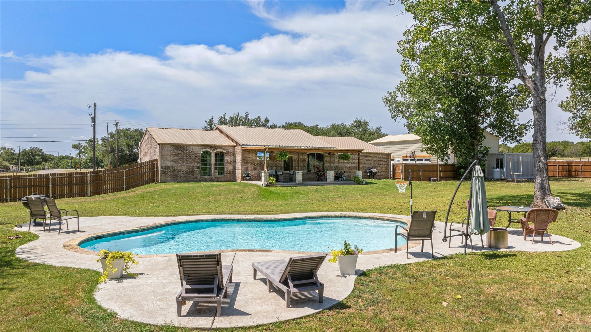 3119 Bob White Drive Granbury TX 76049