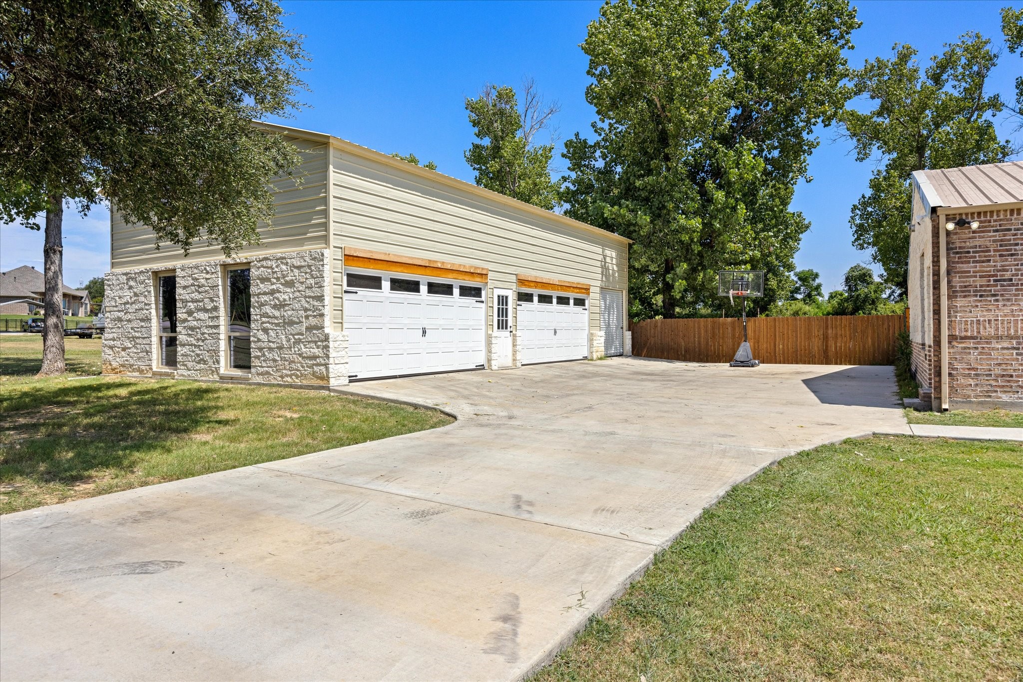 3119 Bob White Drive Granbury TX 76049