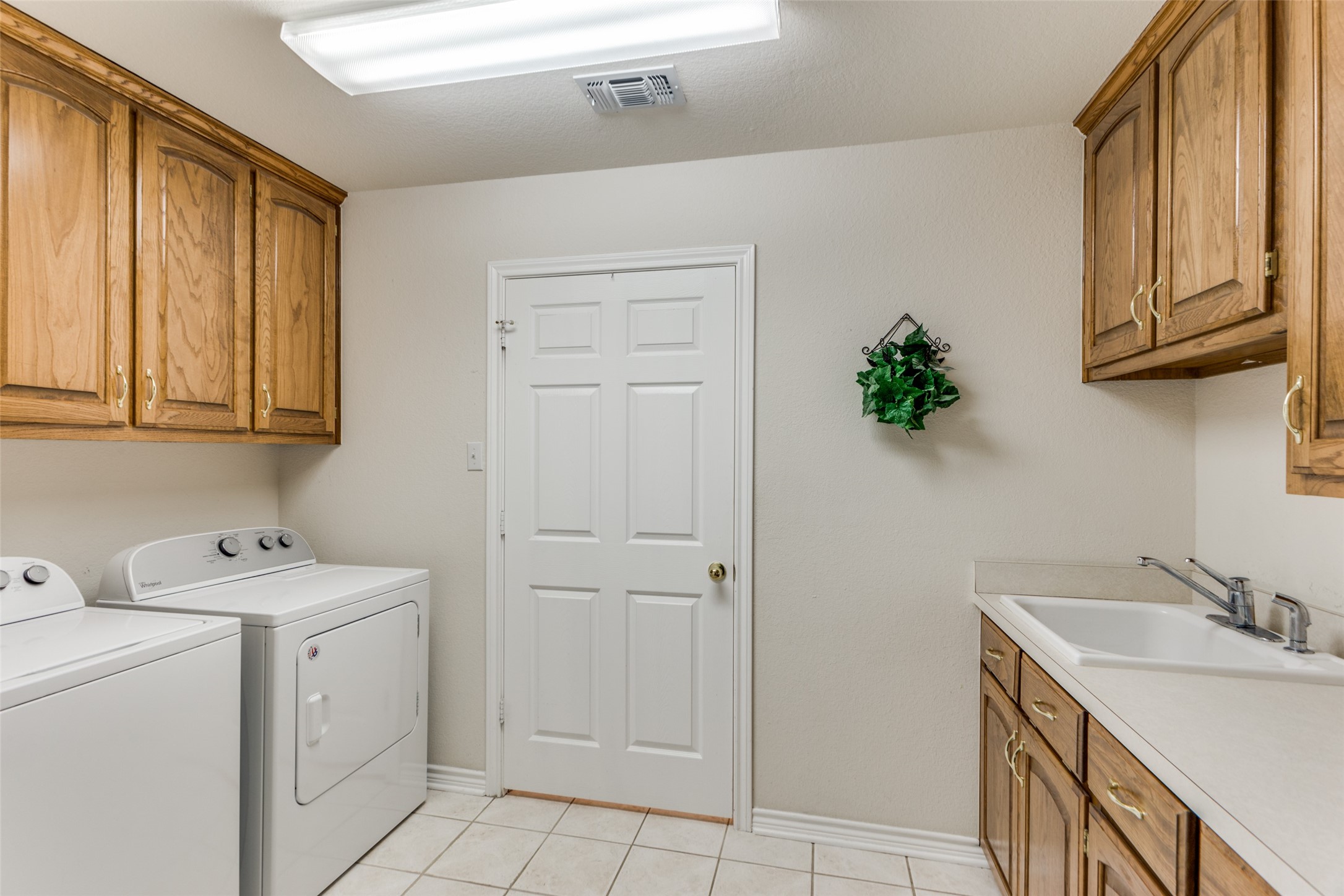 345 Huggins Drive Springtown TX 76082