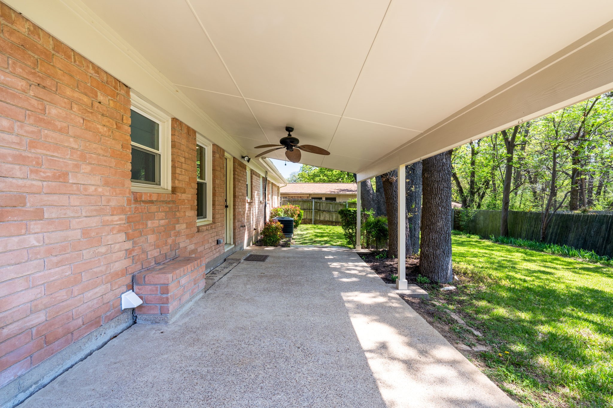 1702 Hendrix Drive Irving TX 75061