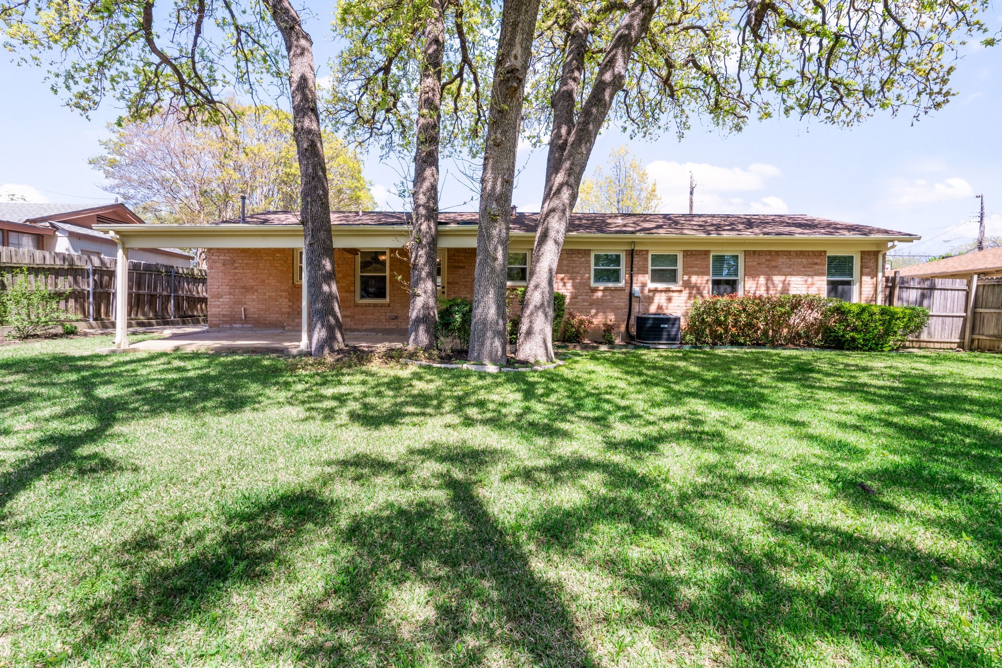 1702 Hendrix Drive Irving TX 75061