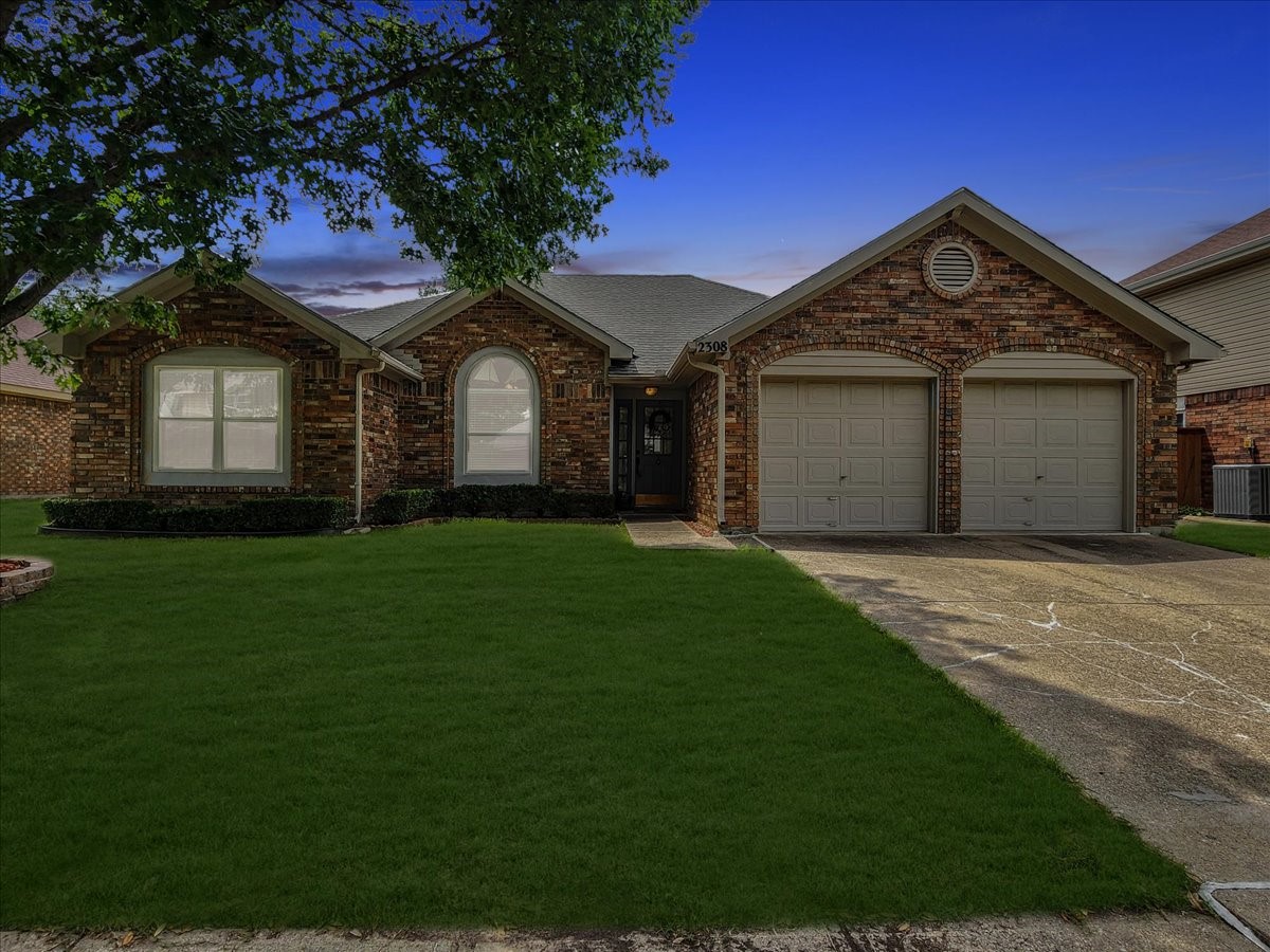2308 Belton Drive Arlington TX 76018