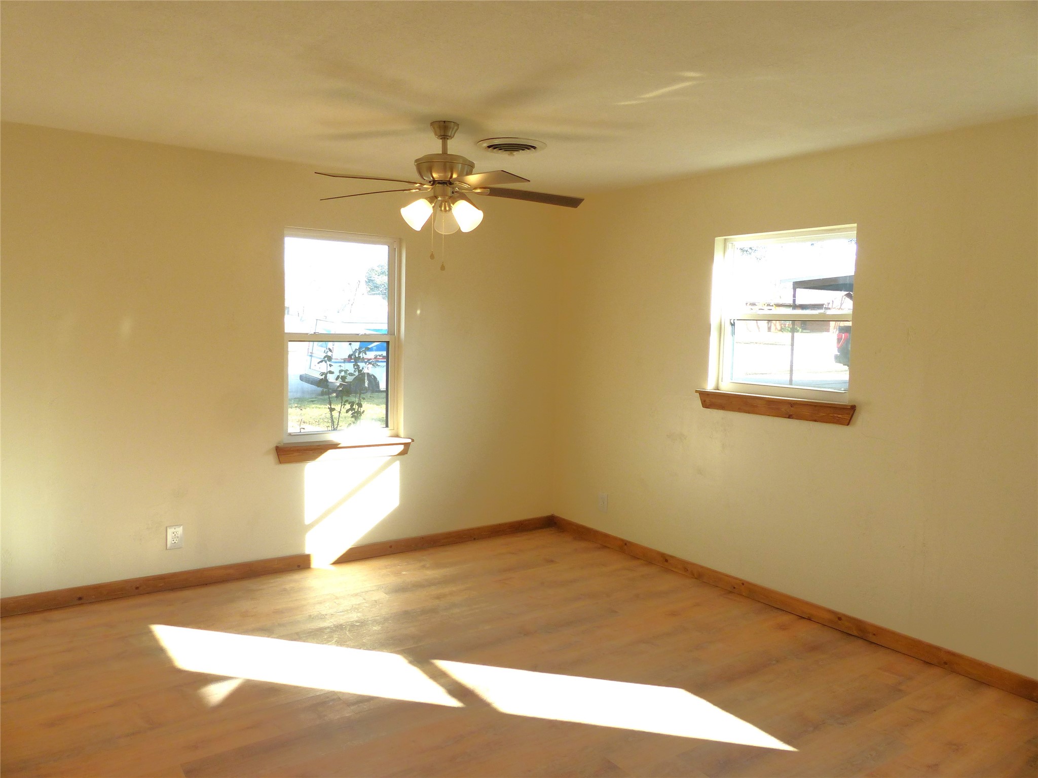 1922 S Pine Brady TX 76825