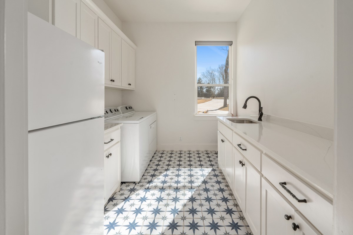 25 Carson Road Mabank TX 75156
