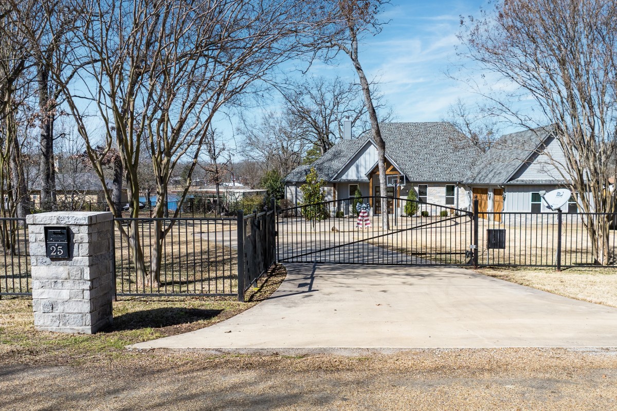 25 Carson Road Mabank TX 75156