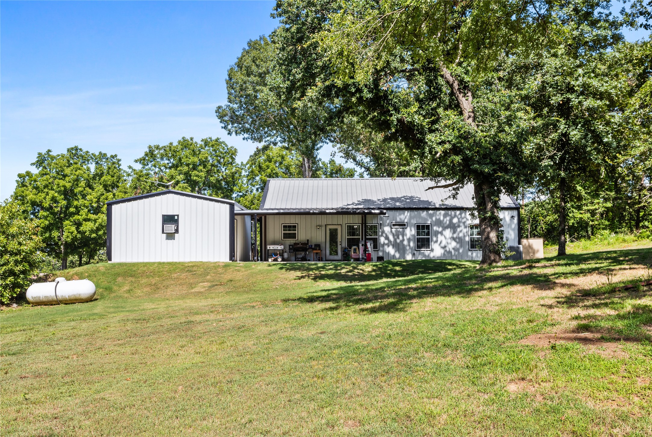 1685 Fleming Road Bells TX 75414