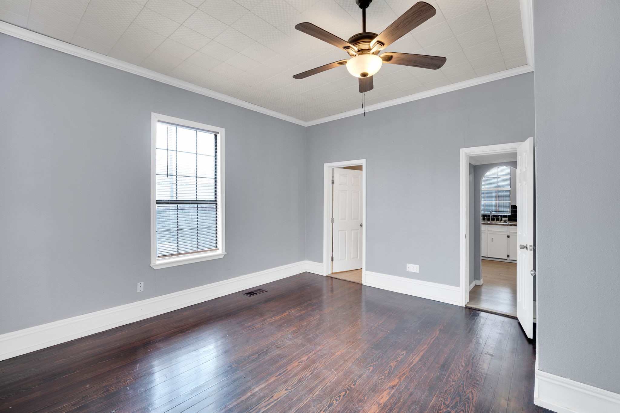 620 E Elm Street Hillsboro TX 76645