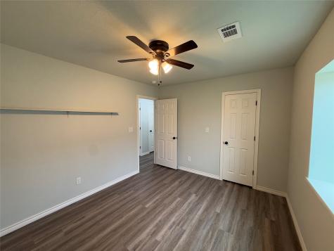 303 Ussery Street Bowie TX 76230