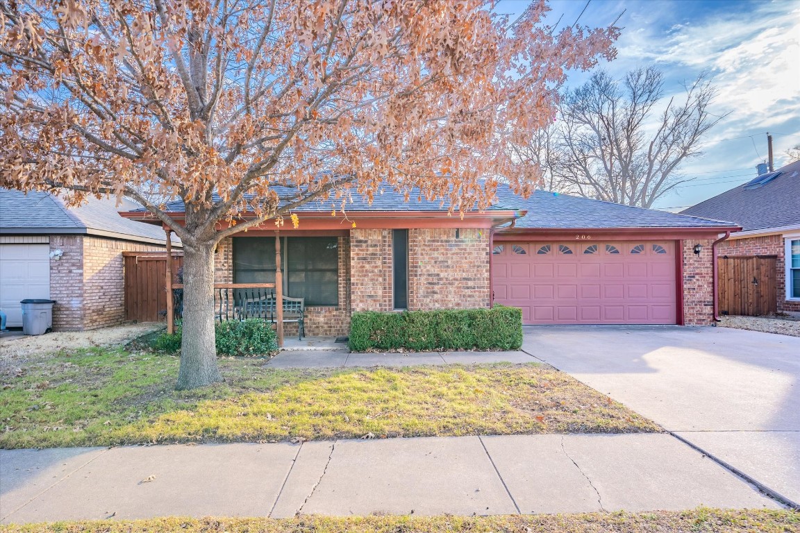 206 Alexander Court Irving TX 75061