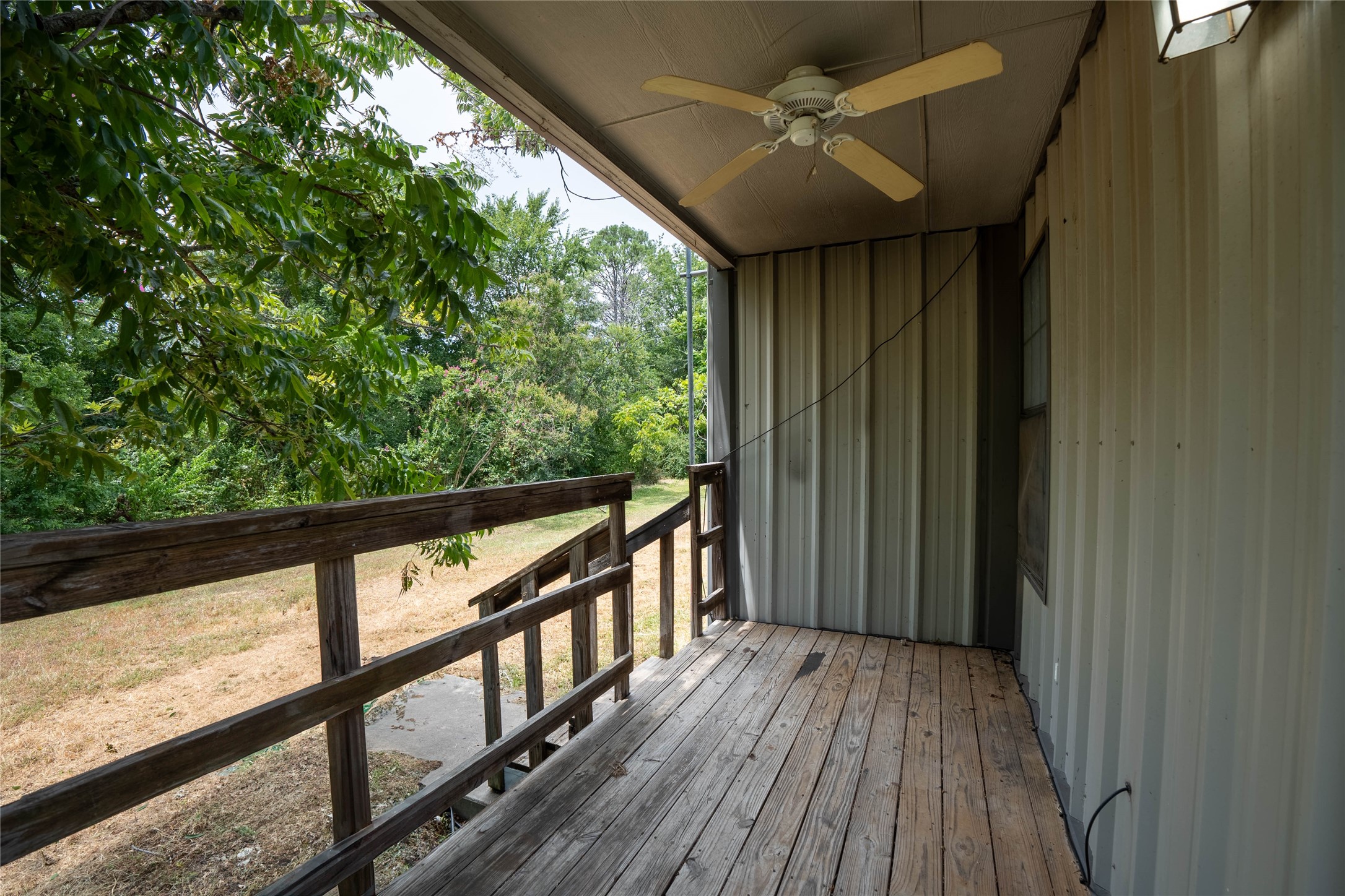 909 Fox Lane Azle TX 76020