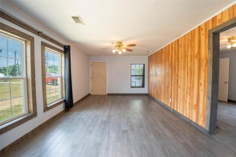 909 Fox Lane Azle TX 76020