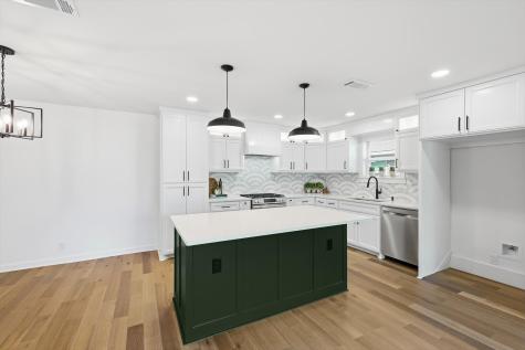 8454 Swift Avenue Dallas TX 75228