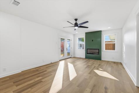 8454 Swift Avenue Dallas TX 75228