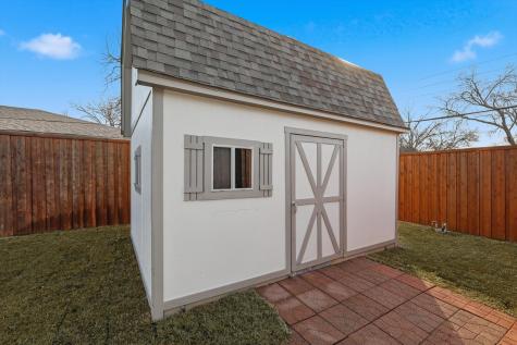 8454 Swift Avenue Dallas TX 75228