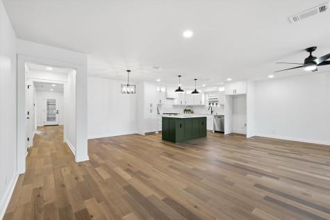 8454 Swift Avenue Dallas TX 75228