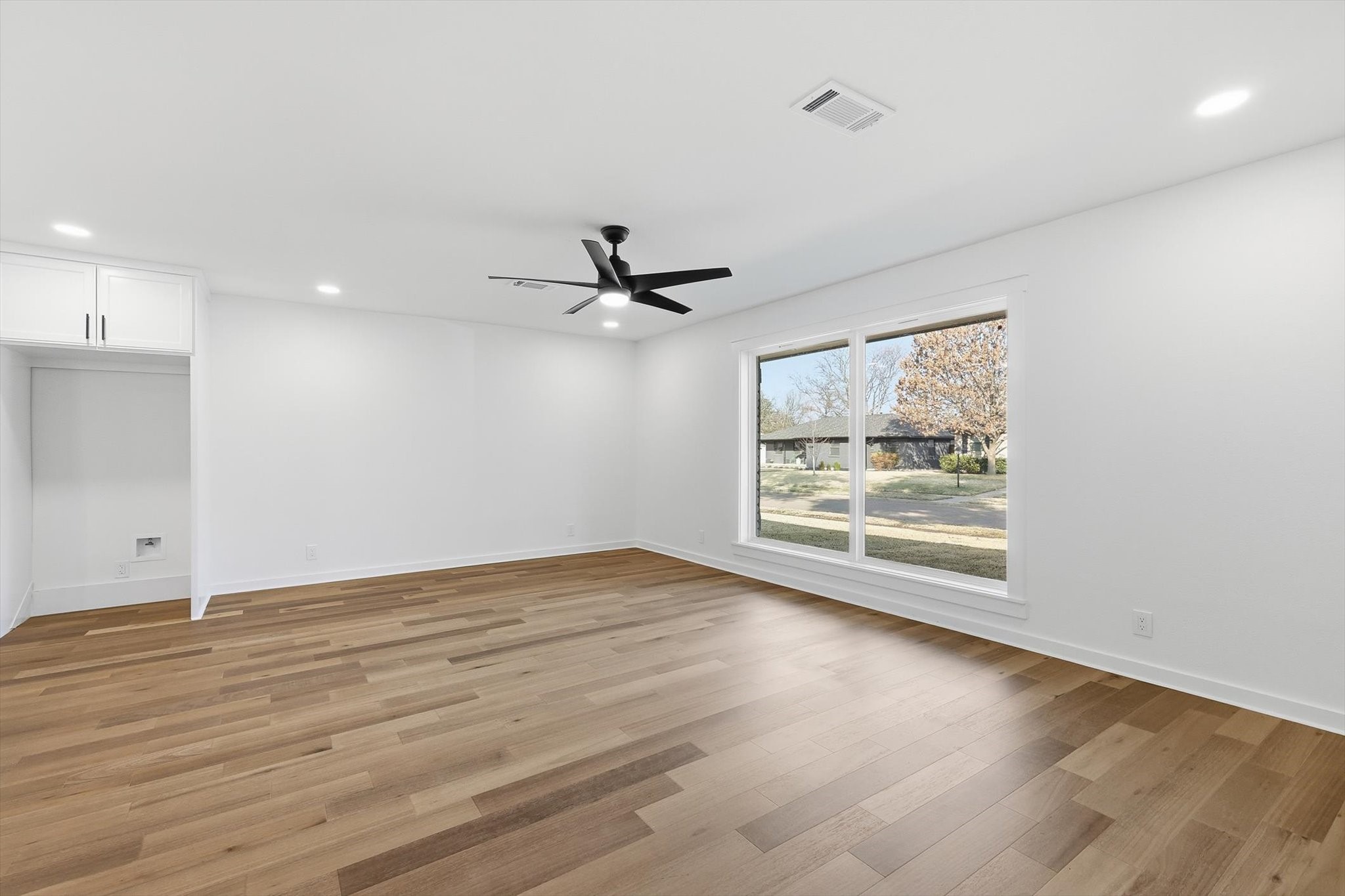 8454 Swift Avenue Dallas TX 75228