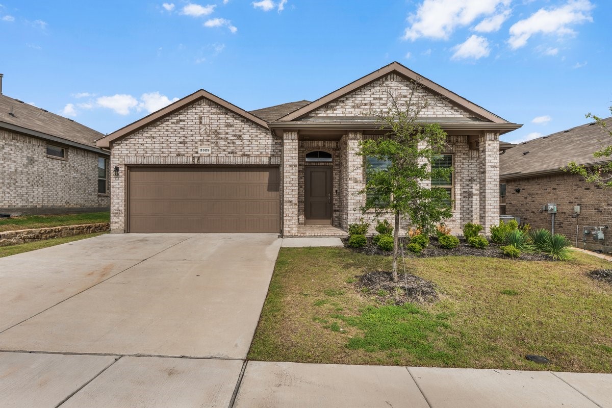 2329 Briscoe Ranch Drive Weatherford TX 76087