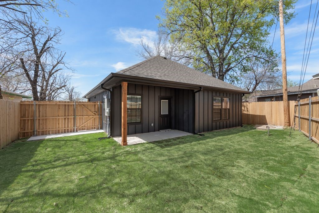 2217 Christine Avenue Fort Worth TX 76105